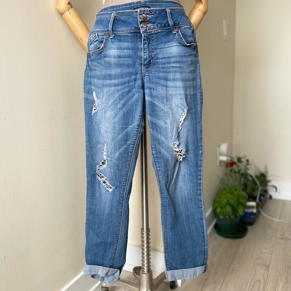 Distressed Skinny Blue Jeans - 11 - Picture 2 of 8